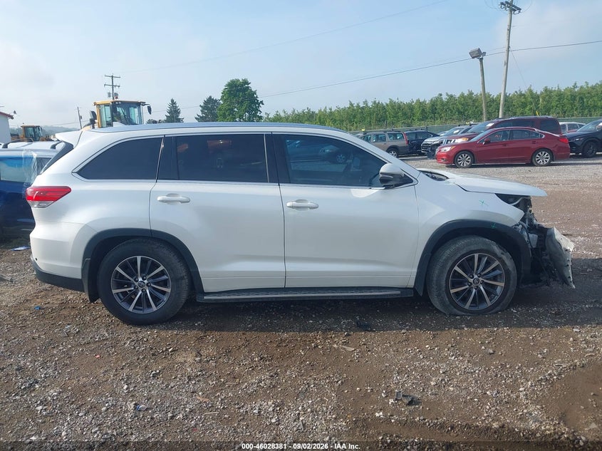 TOYOTA HIGHLANDER - zdjęcie 14