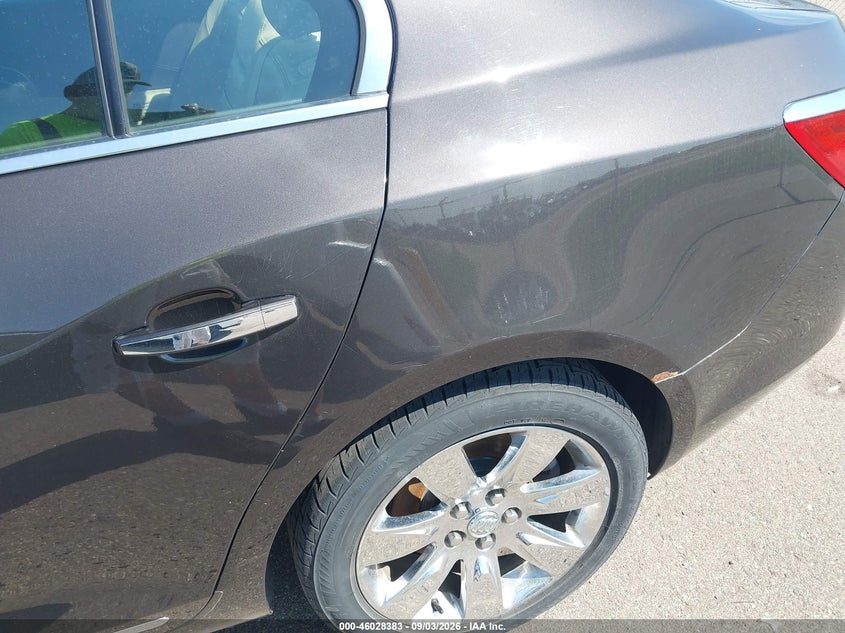 BUICK LACROSSE 2013 VIN 1G4GC5E33DF183690