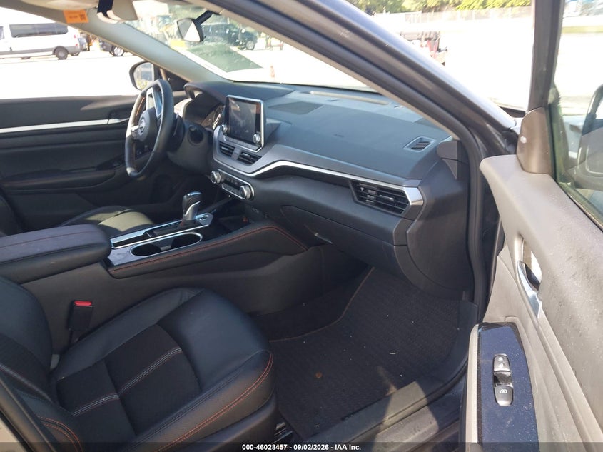 2025 NISSAN ALTIMA auction photo 5