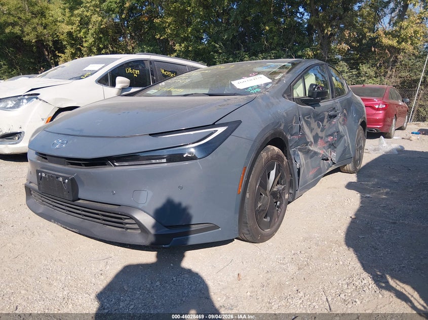 2024 TOYOTA PRIUS auction photo 2