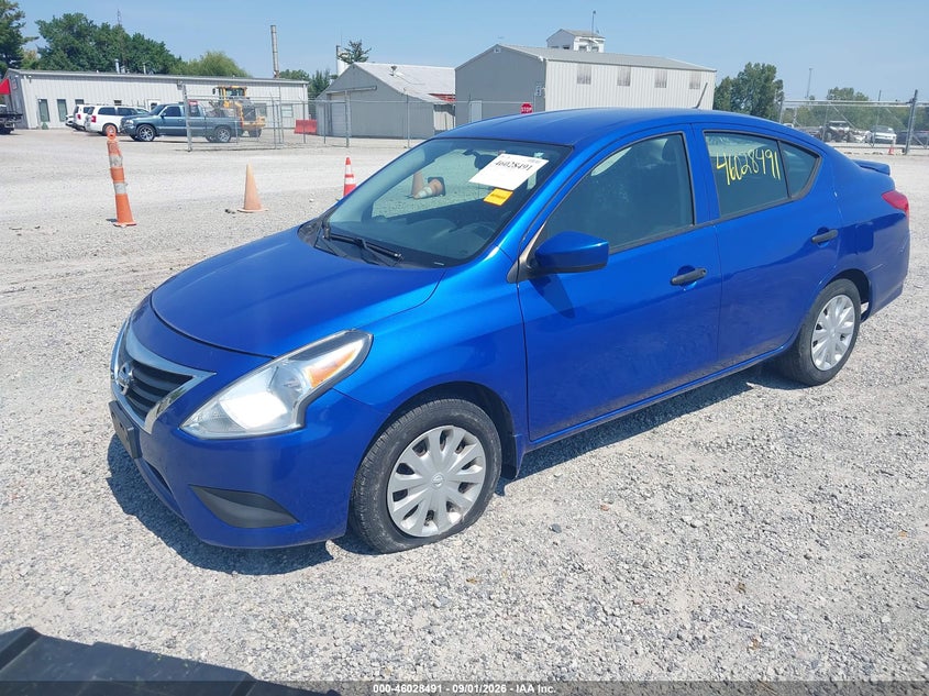 2016 NISSAN VERSA auction photo 2