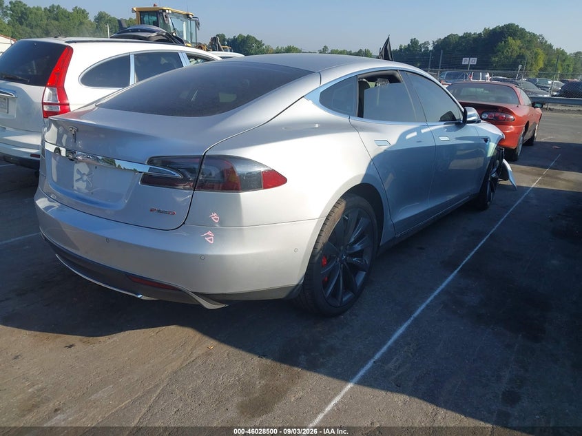 2015 TESLA MODEL S auction photo 4