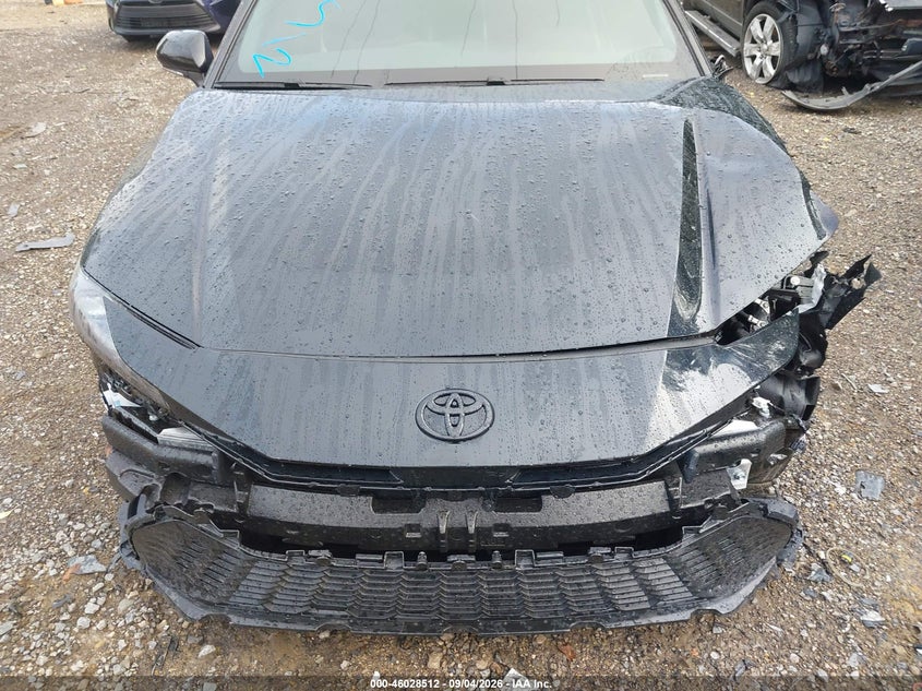 TOYOTA CAMRY - zdjęcie 12