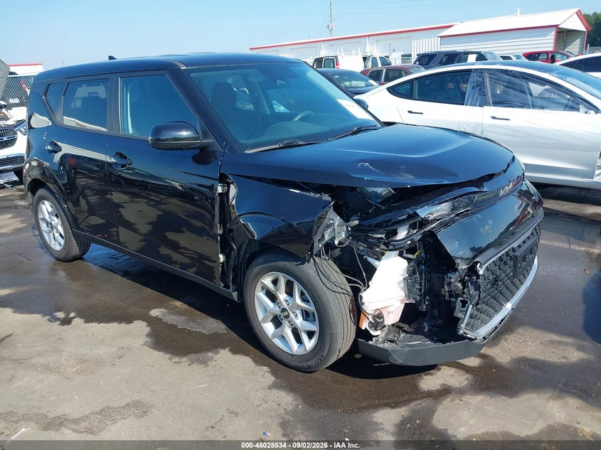 2025 Kia Soul Lx, Right Front, IAAI, VIN KNDJ23AU0S7958552
