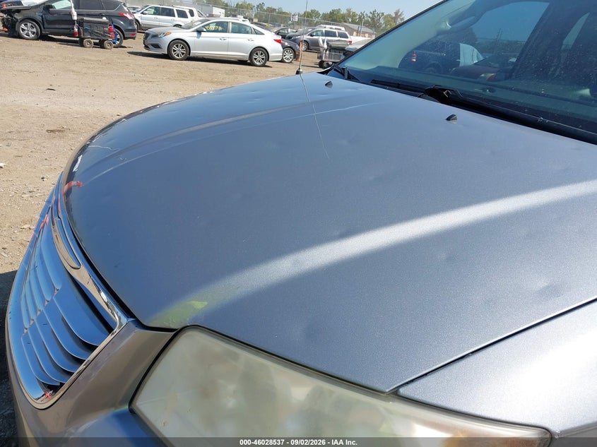 2014 CHRYSLER TOWN & COUNTRY auction photo 6
