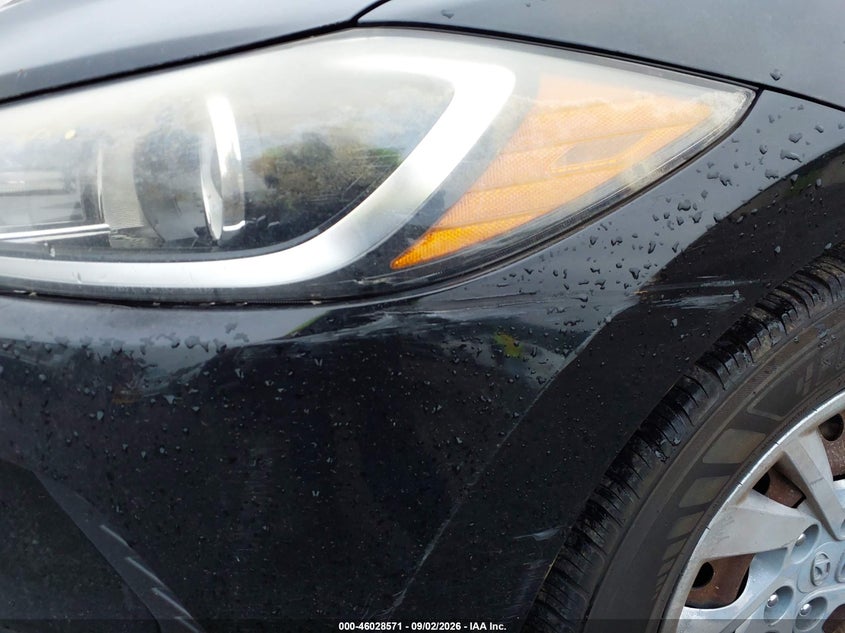 2017 HYUNDAI ELANTRA auction photo 6