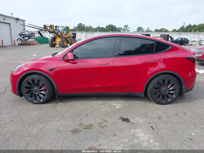 TESLA MODEL Y 2022 VIN 7SAYGDEF2NF391117