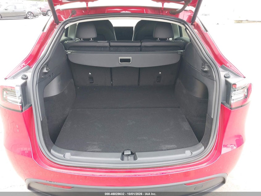 TESLA MODEL Y 2022 VIN 7SAYGDEF2NF391117