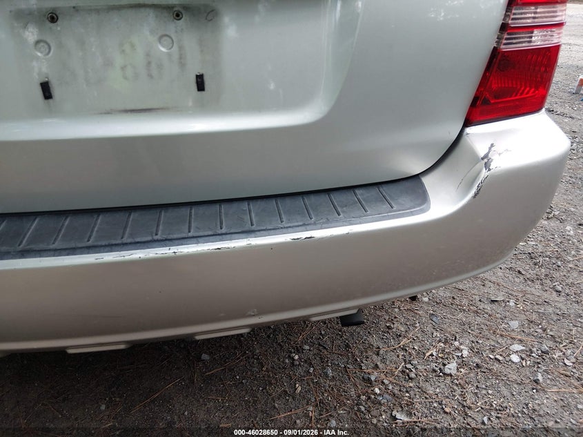2003 TOYOTA HIGHLANDER auction photo 6