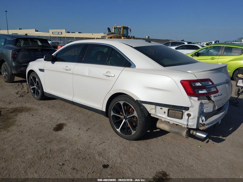2015 FORD TAURUS auction photo 3