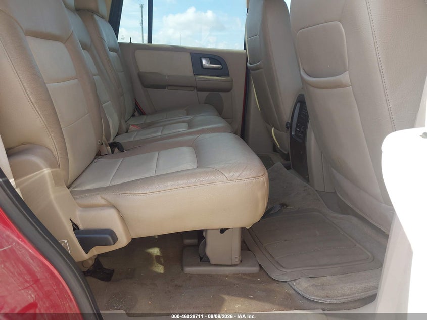 2003 FORD EXPEDITION auction photo 8