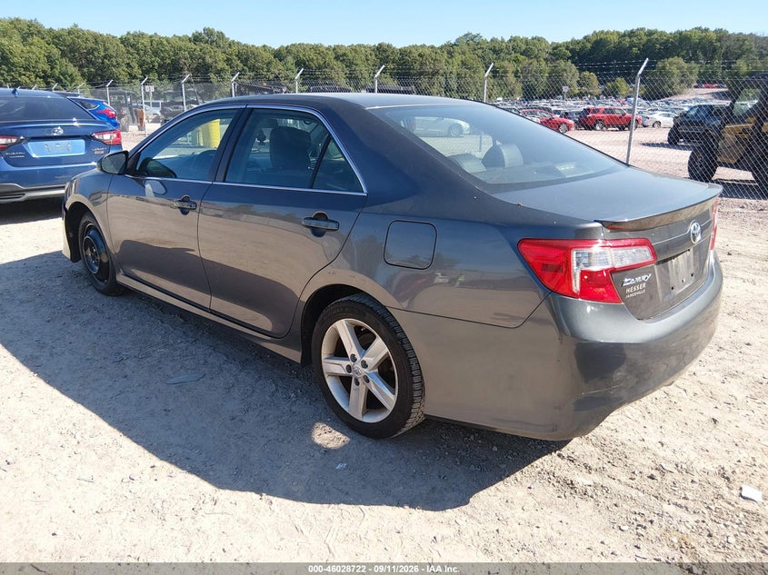 2014 TOYOTA CAMRY auction photo 3