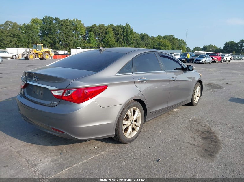 2011 HYUNDAI SONATA auction photo 4