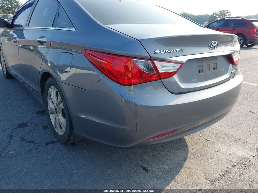 2011 HYUNDAI SONATA auction photo 6