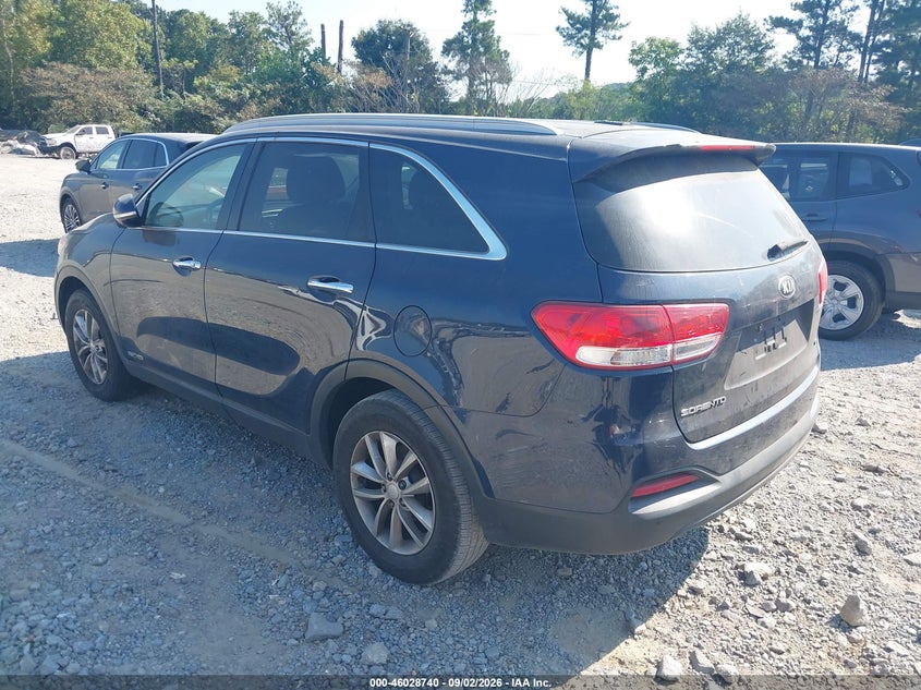 2016 KIA SORENTO auction photo 3