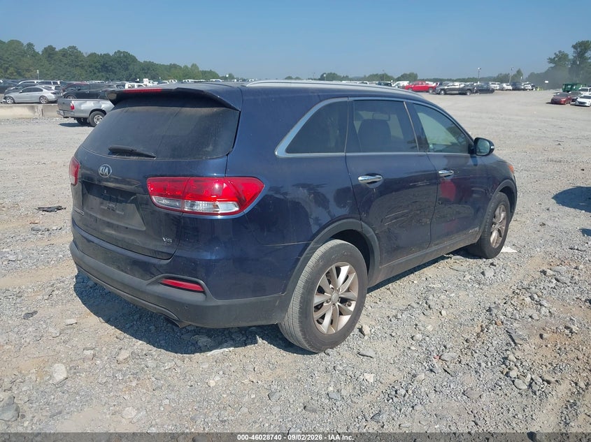 2016 KIA SORENTO auction photo 4