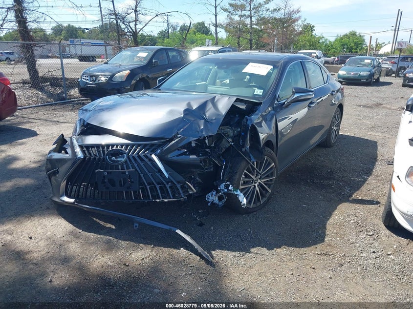2025 LEXUS ES 300H · Фото 6