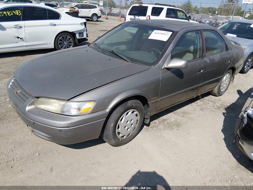 1997 TOYOTA CAMRY auction photo 2