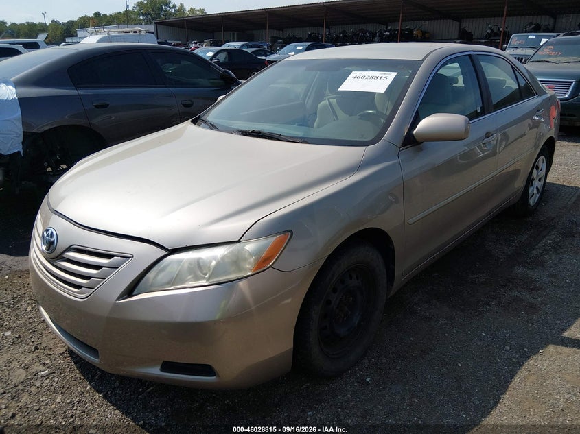 2007 Toyota Camry, Right Front, IAAI, VIN 4T1BE46K27U177433 — photo 2