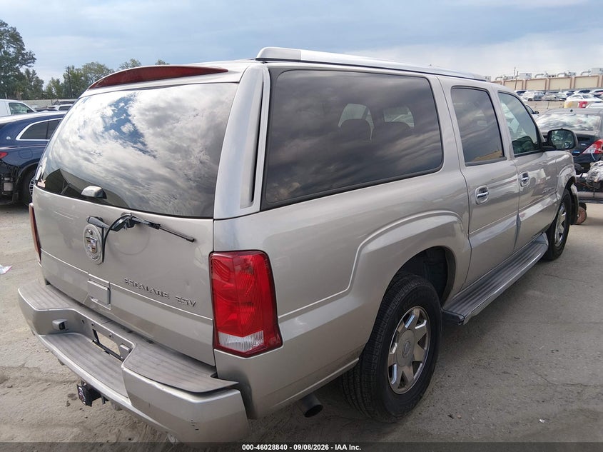 2005 CADILLAC ESCALADE ESV auction photo 4