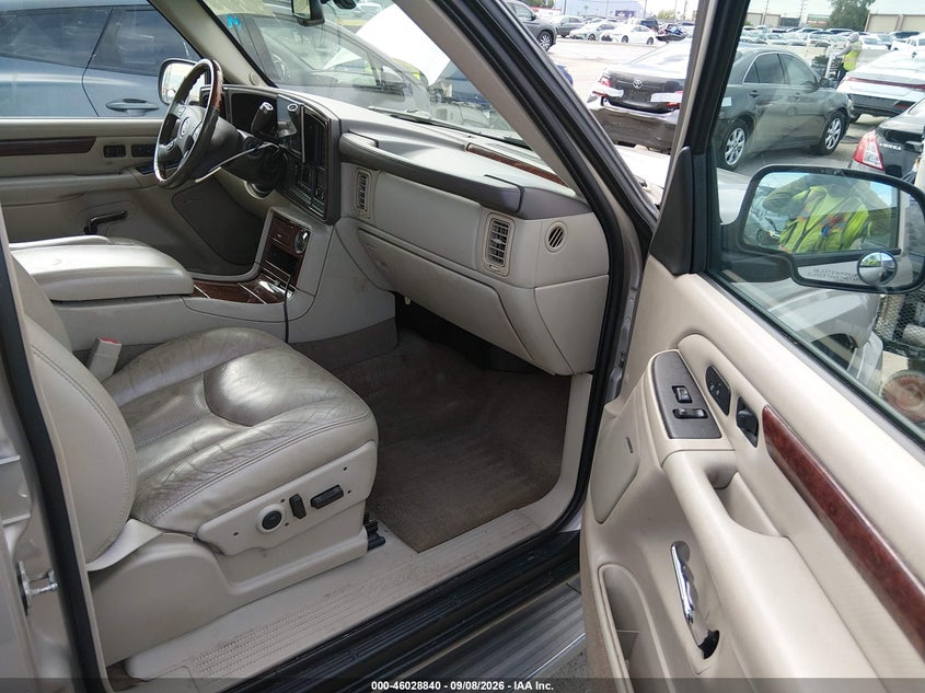 2005 CADILLAC ESCALADE ESV auction photo 5