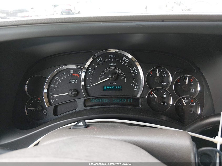 2005 CADILLAC ESCALADE ESV auction photo 7