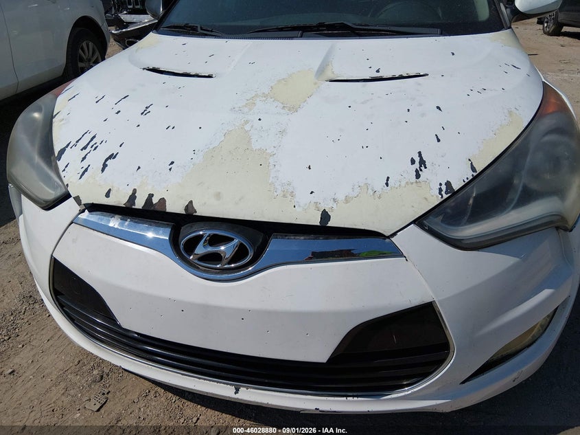 Photo 6 - HYUNDAI VELOSTER