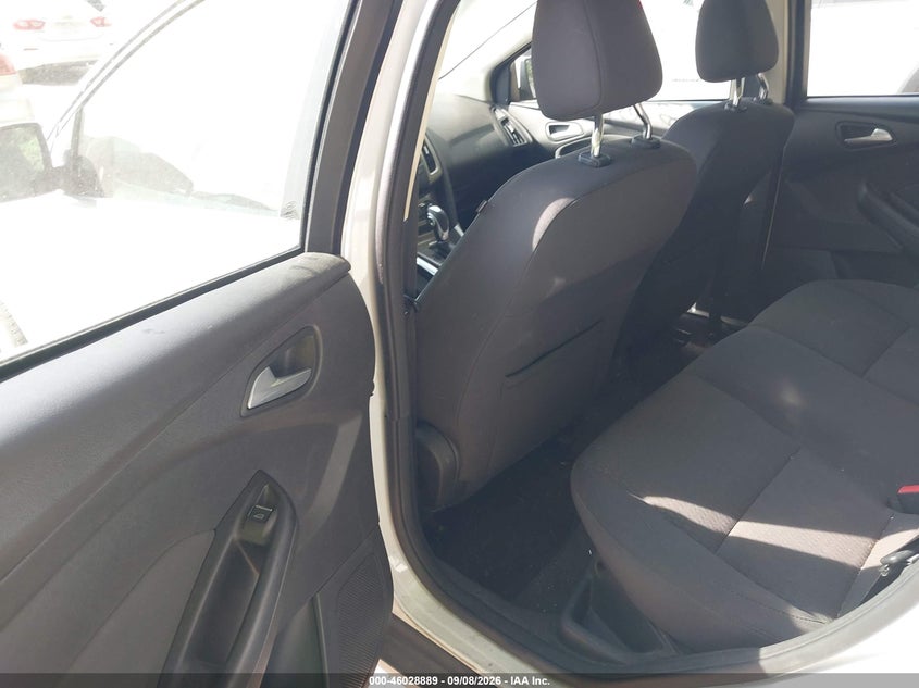 2012 FORD FOCUS auction photo 8