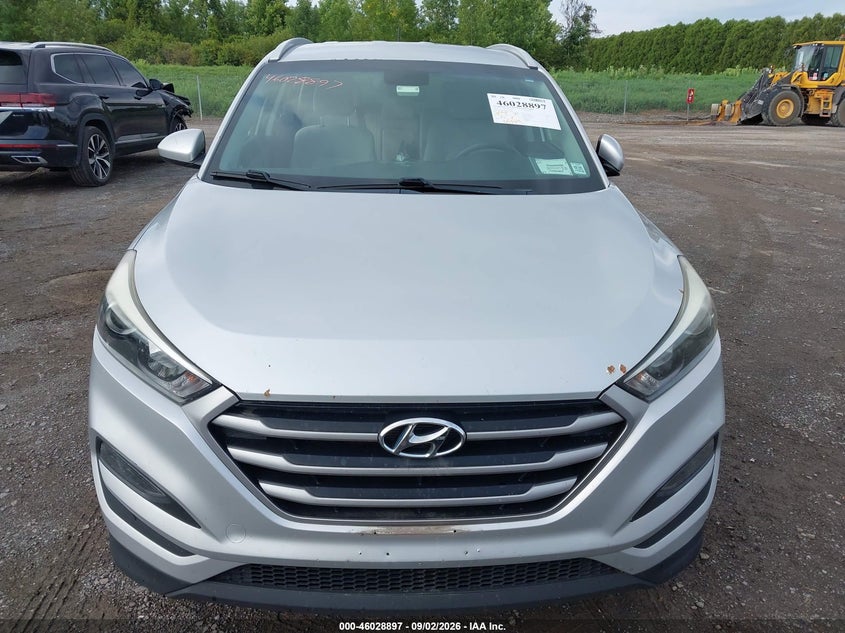 Photo 12 - HYUNDAI TUCSON
