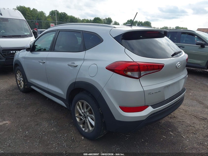 Photo 3 - HYUNDAI TUCSON