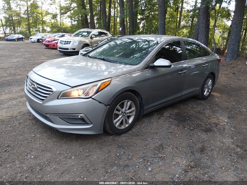 2015 HYUNDAI SONATA auction photo 2