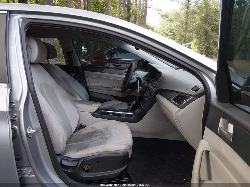 2015 HYUNDAI SONATA auction photo 5