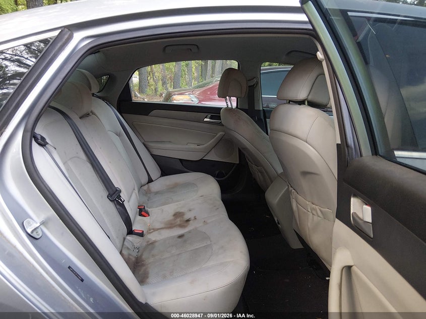 2015 HYUNDAI SONATA auction photo 8