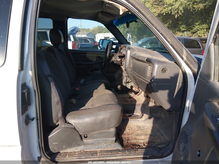 2003 CHEVROLET SILVERADO 2500HD auction photo 5