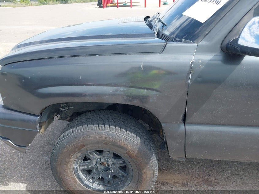 2004 CHEVROLET SILVERADO PICKUP 5.3L V-8 REGULAR , 295HP