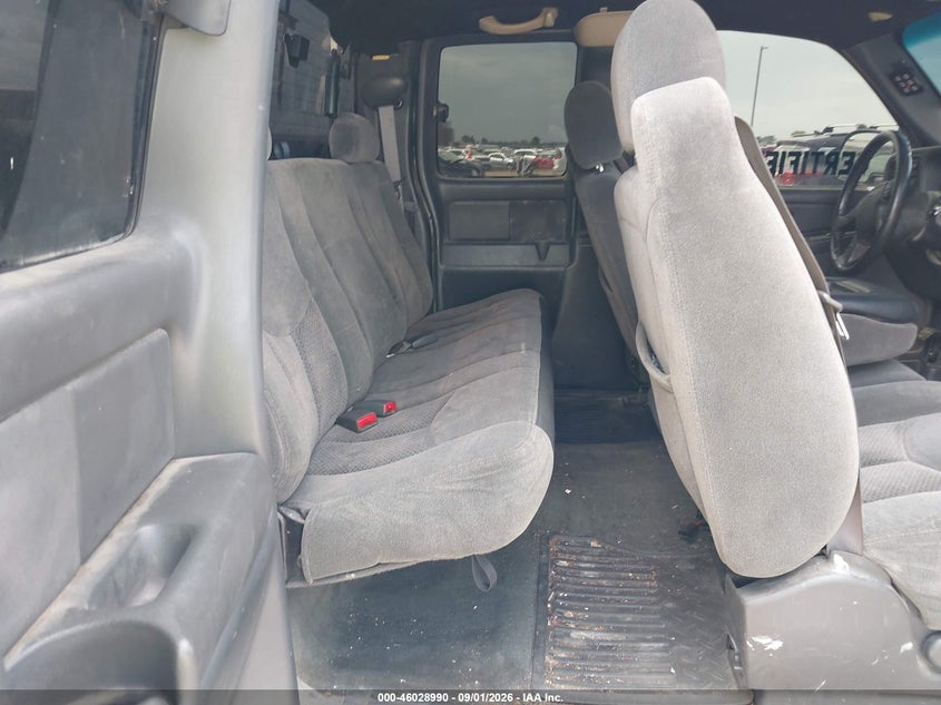 2004 CHEVROLET SILVERADO PICKUP 5.3L V-8 REGULAR , 295HP