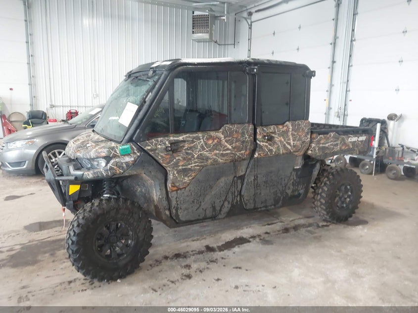 CAN-AM DEFENDER MAX 2025