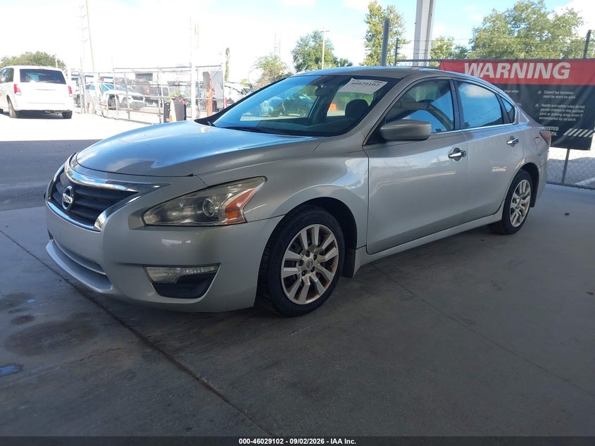 2015 NISSAN ALTIMA auction photo 2
