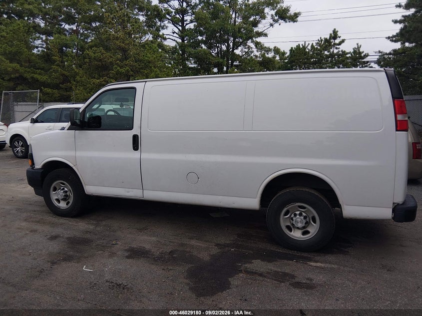 CHEVROLET EXPRESS 2500 2018 VIN 1GCWGAFP4J1302855