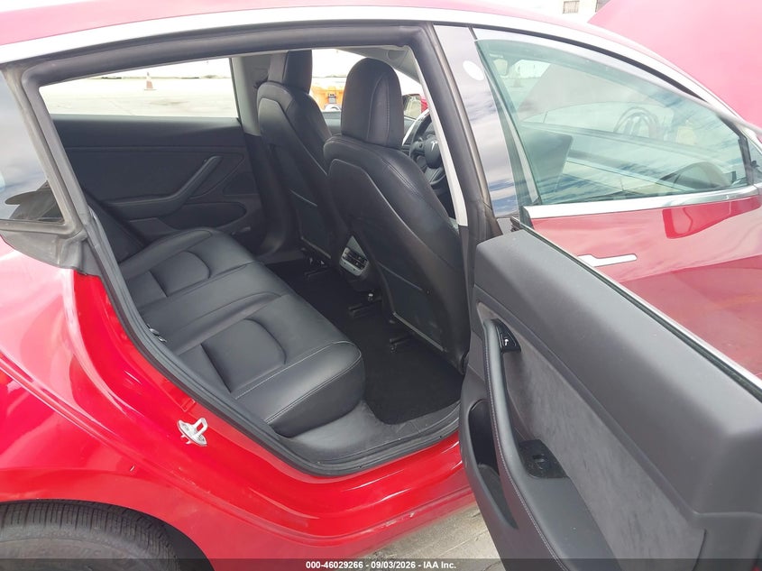 2019 TESLA MODEL 3 auction photo 8