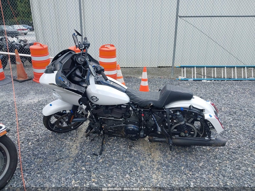 HARLEY-DAVIDSON FLTRX 2025