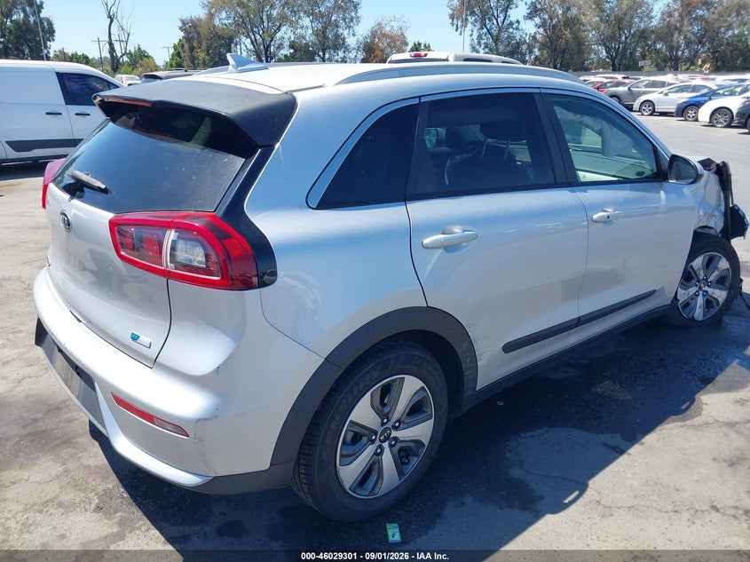 2019 KIA NIRO auction photo 4