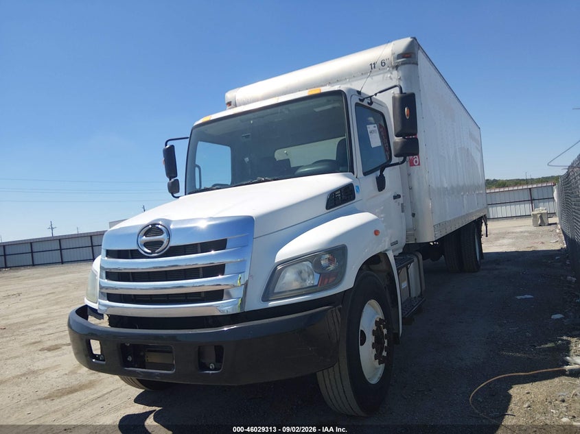 2016 HINO HINO 338 auction photo 2