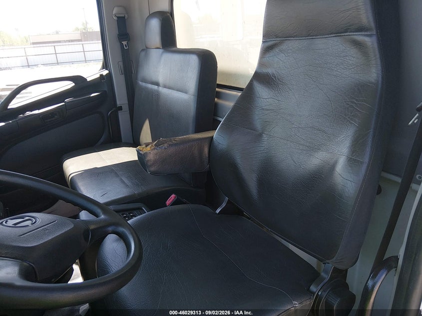 2016 HINO HINO 338 auction photo 7
