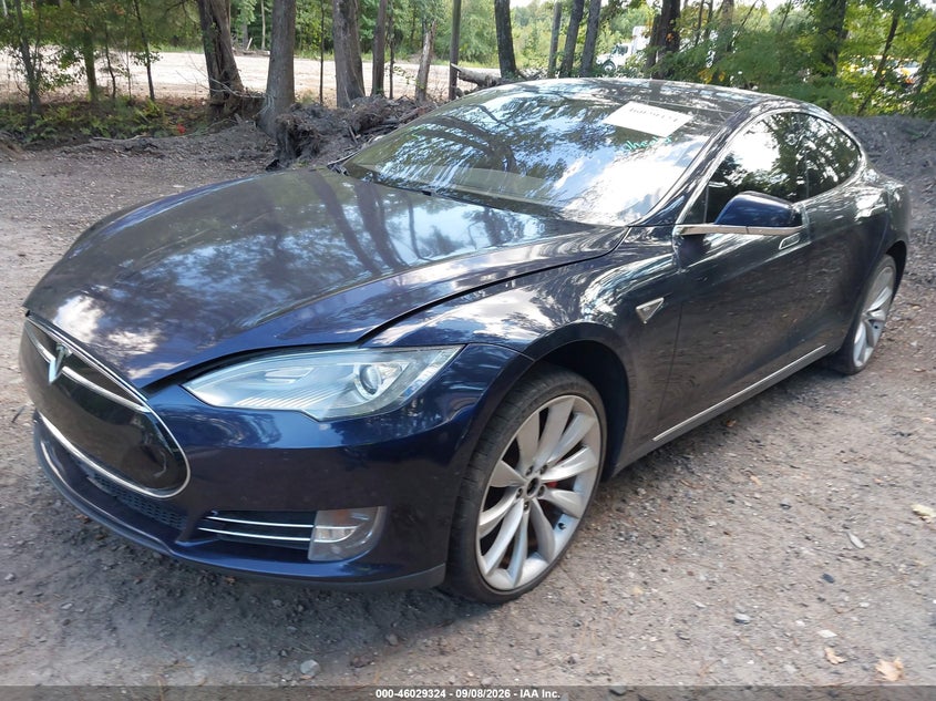 Vin: 5yjsa1h20efp62366, lot: 46528743, tesla model s p85d 20142