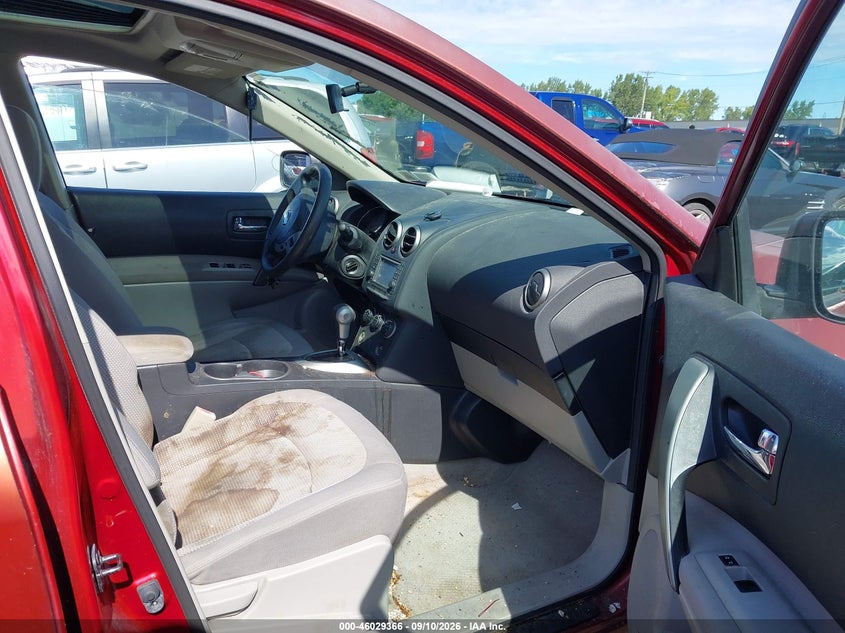 2011 NISSAN ROGUE auction photo 5