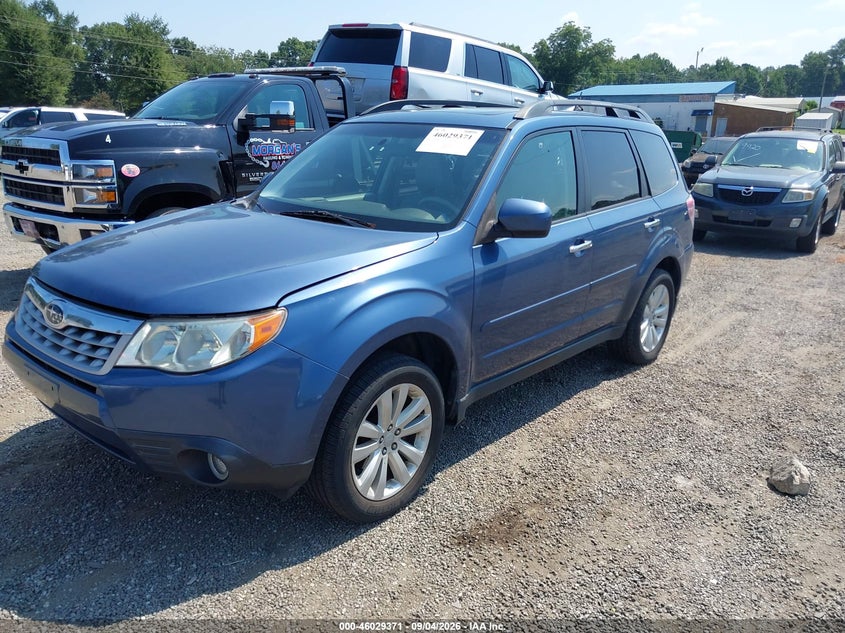 2013 SUBARU FORESTER auction photo 2