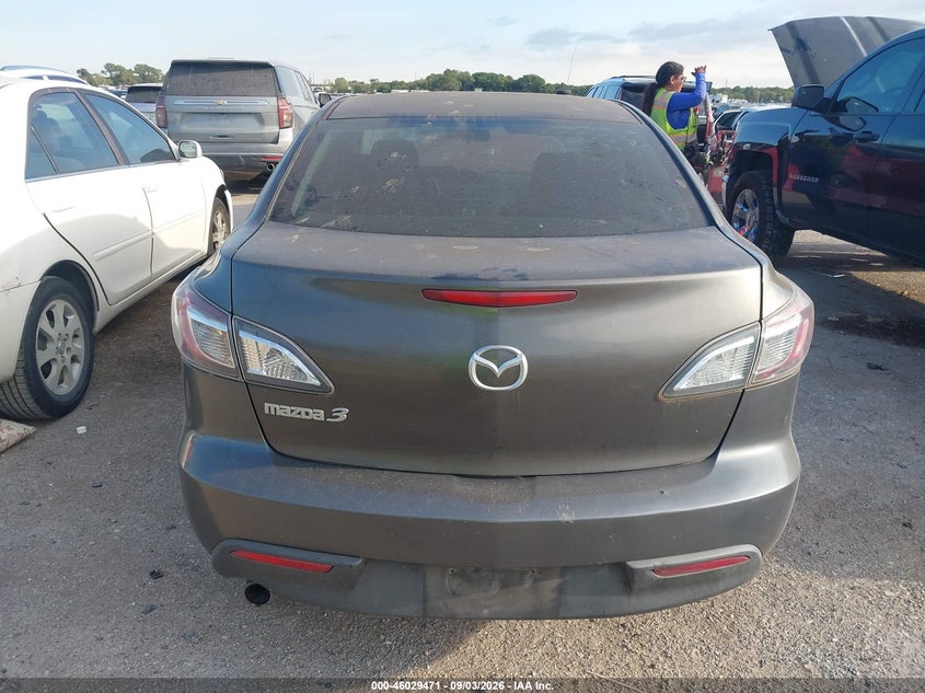 Фото 16 - MAZDA 3