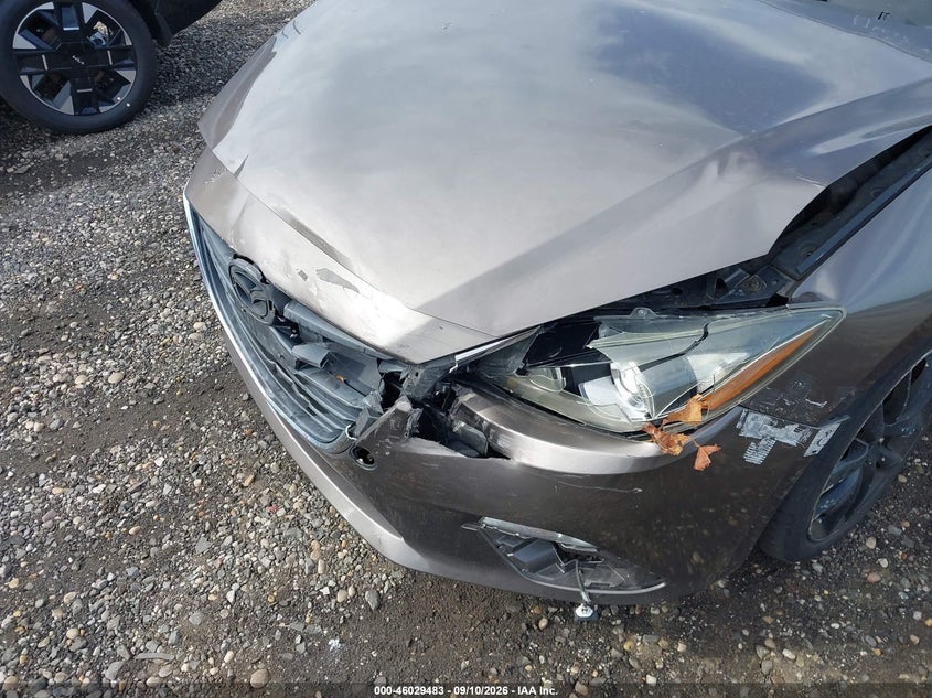 2016 MAZDA MAZDA3 auction photo 6