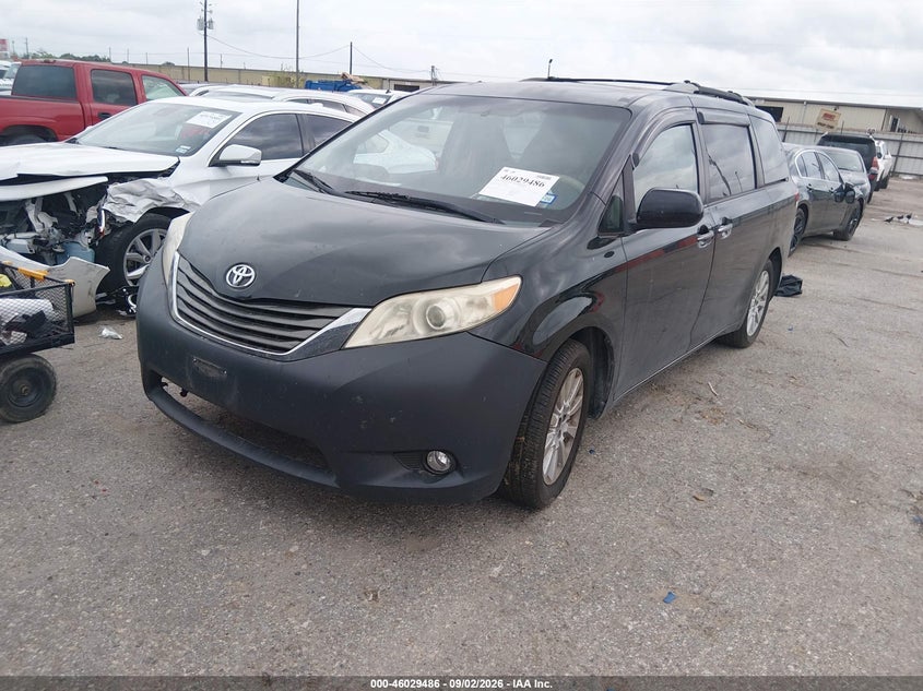 2014 TOYOTA SIENNA VAN 3.5L V-6 DOHC, VVT, REGULAR , 266HP